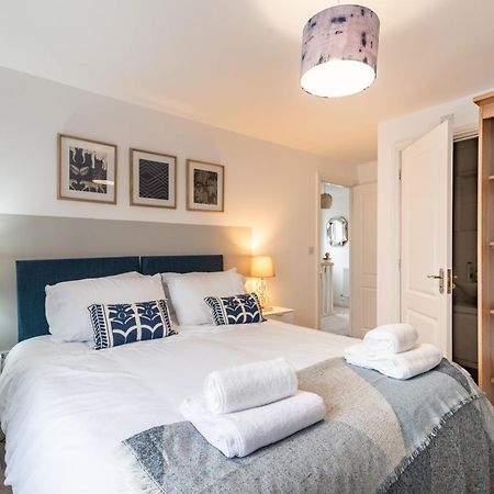 Prime Location 3 Bed House Villa Newport  Buitenkant foto