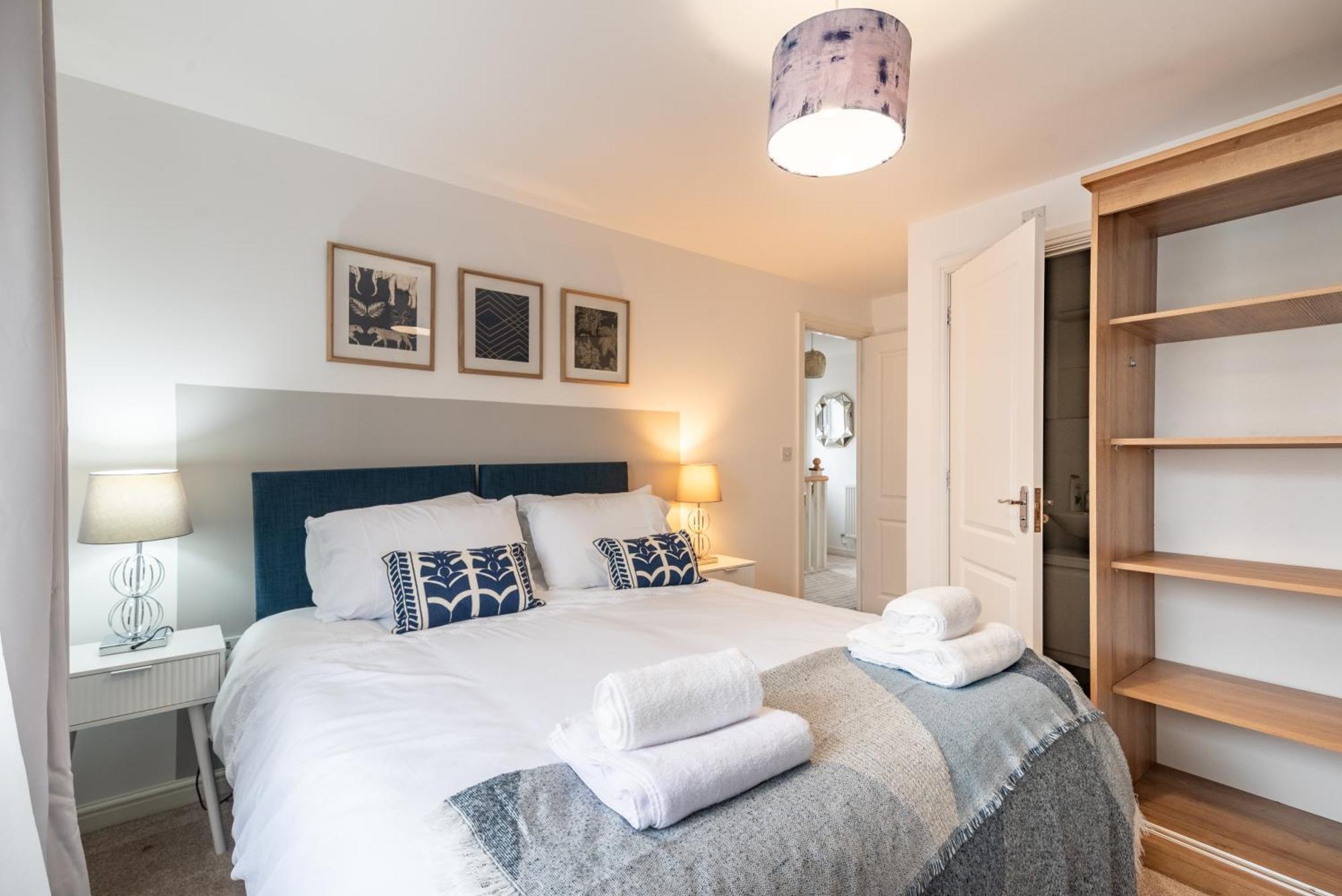 Prime Location 3 Bed House Villa Newport  Buitenkant foto