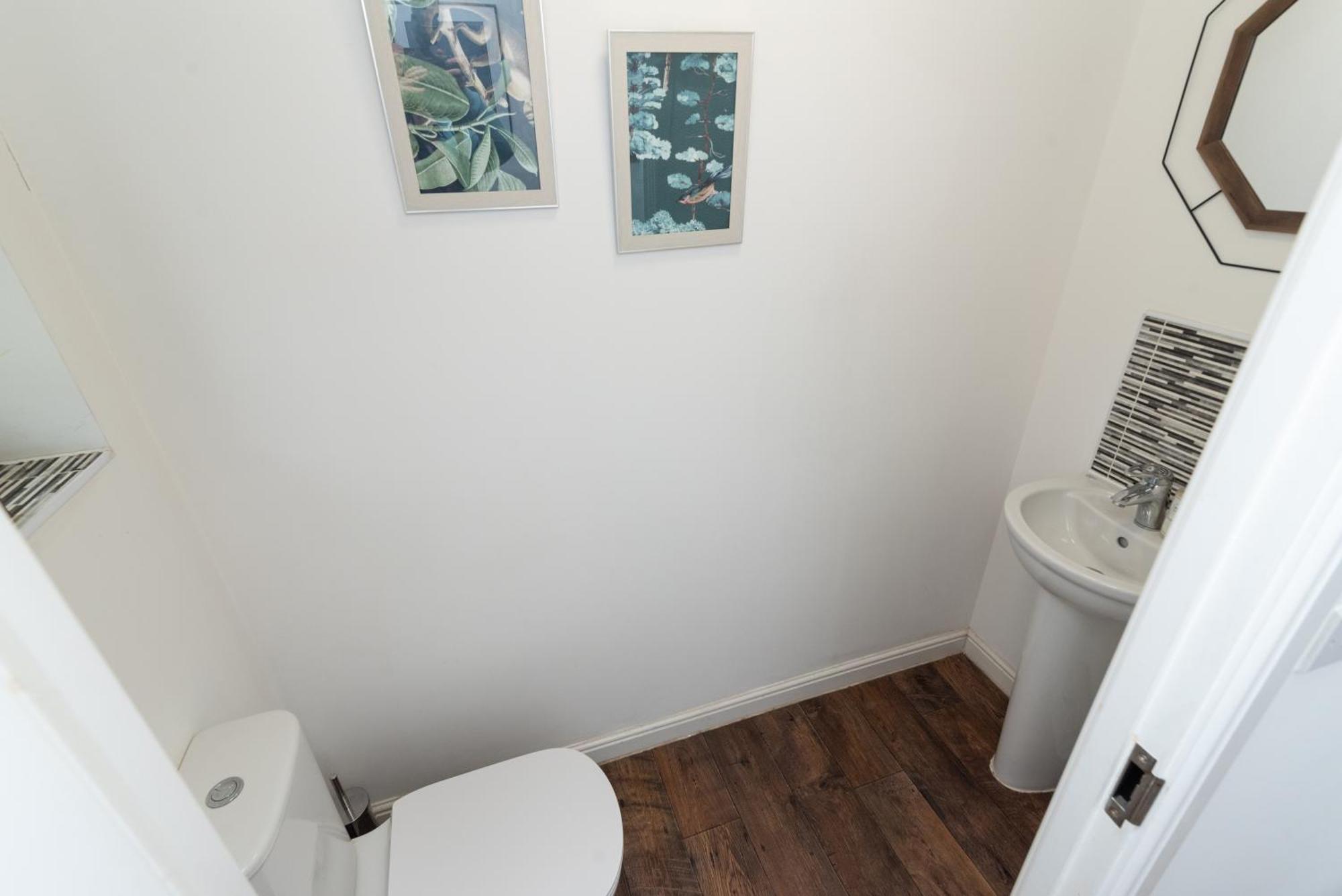 Prime Location 3 Bed House Villa Newport  Buitenkant foto