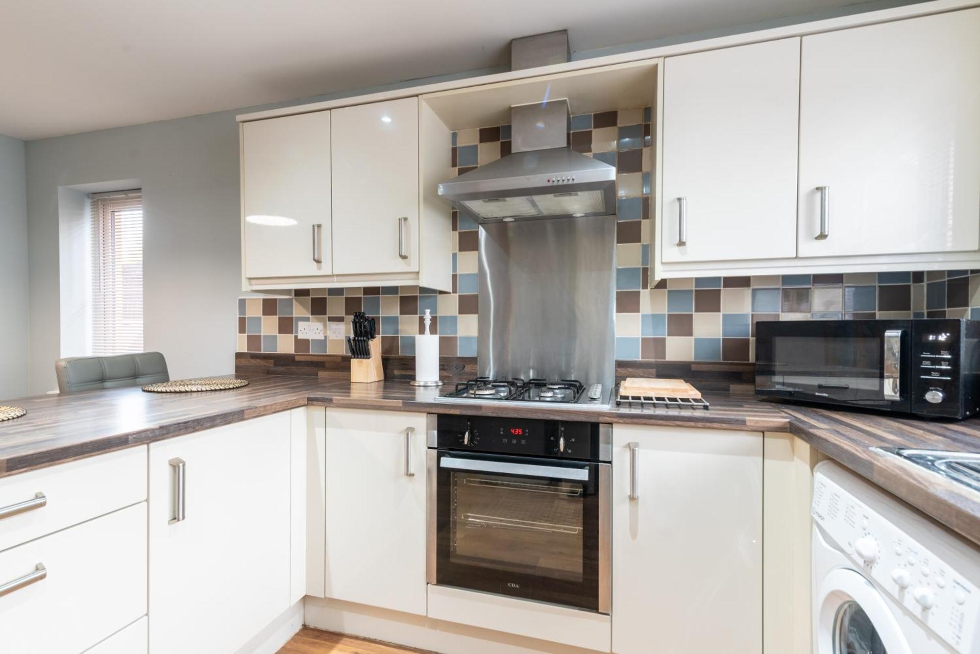 Prime Location 3 Bed House Villa Newport  Buitenkant foto